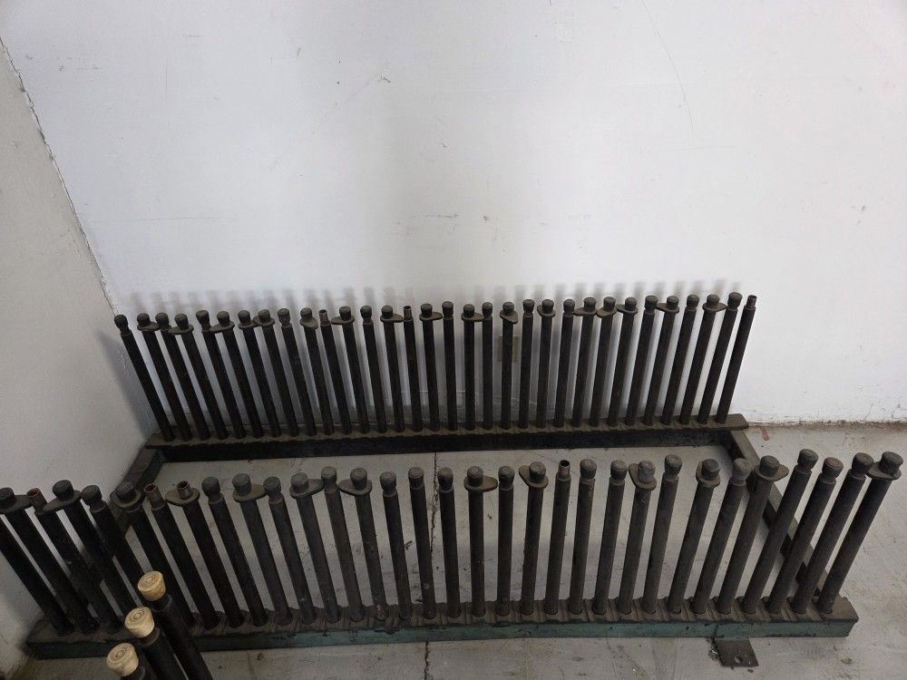 AUTO GLASS RACKS!! WINDSHIELD RACKS!!