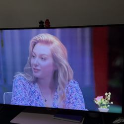 Samsung UN55NU7100 55” 2160p 4K UHD LED Class Smart TV.