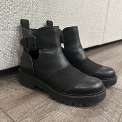 Uggs Boots Size 7