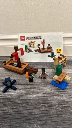 LEGO Minecraft The Pirate Ship Voyage 21259
