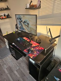 Timbur Gaming Desk