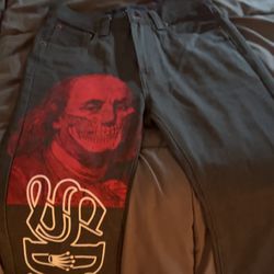 SDL , Red Benjamin Franklin Skull, dark grey,32x30