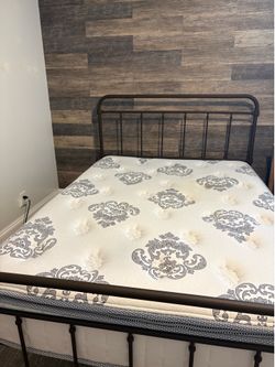 Metal/Iron Bed