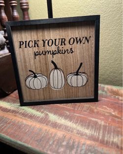 Pumpkin sign