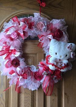 Hello Kitty Wreath 