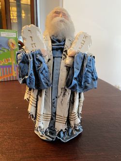 Moses And The Ten Commandments By Elaine D. Waldman