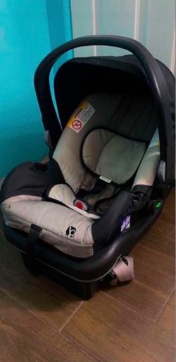 Infant Car Seat W/ Base 👉$40 Firm!👈