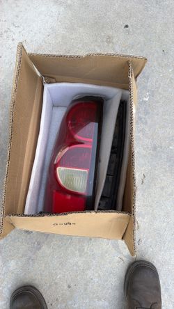 07 Chevy Silverado Taillight