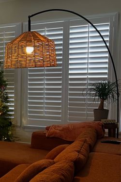Woven Arc Floor Lamp