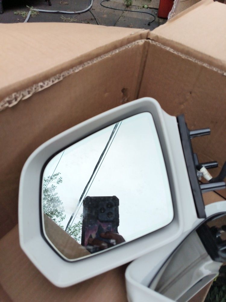 Mercedes Benz Left Side Mirror