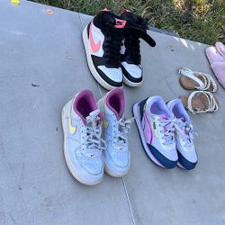 For Sale..not Free…Girls shoes 👟 Zapatos de niña