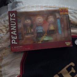 🥜🇺🇸 Peanuts"Good  Ol Charlie Brown"Figurine (2002)"Sets