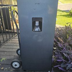 Atvio Mini fridge