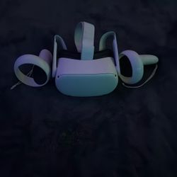 Oculus Quest 2(comes With Charger)