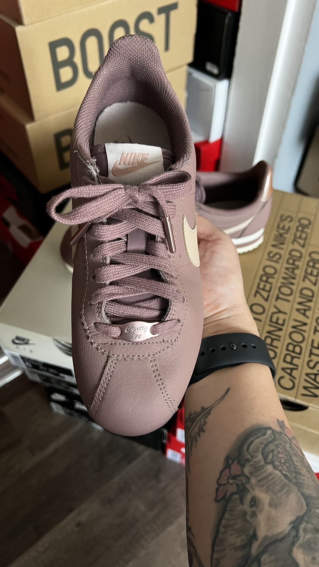 Nike classic Cortez Smokey Mauve Metallic 6W