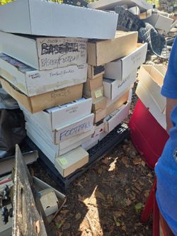 Lots Of Football Cards, Some Michael Jordan Cards 