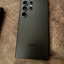 Samsung S24 Ultra 512gb with box
