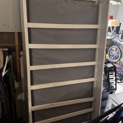 White Wood Frame Full Size Platform Bed With Pull Out Bed 