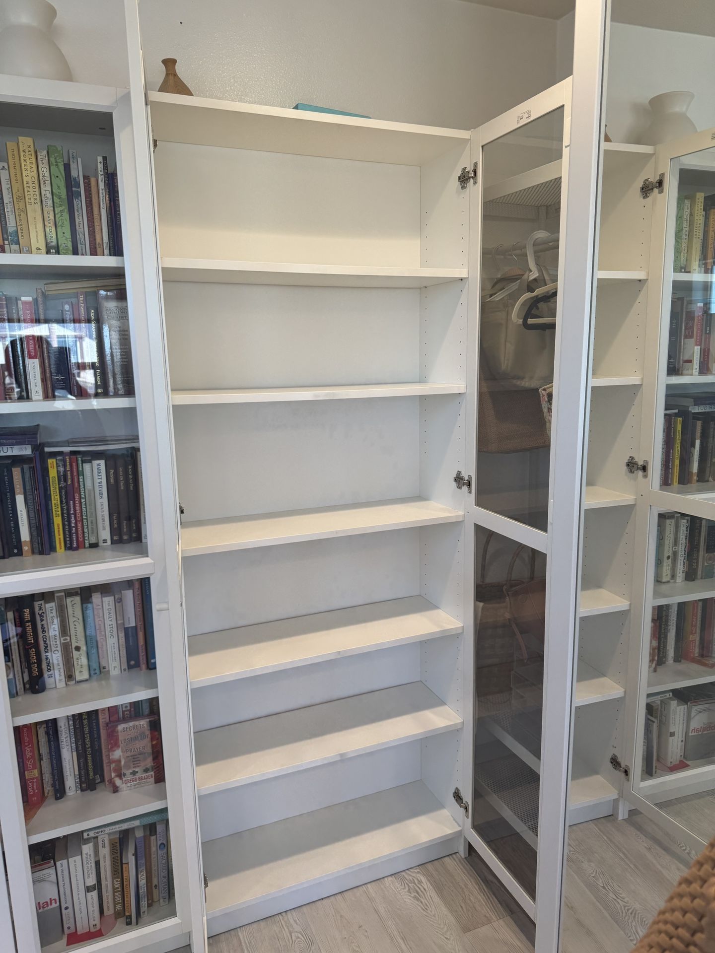 📚 IKEA BILLY Bookcase with Glass Doors – White