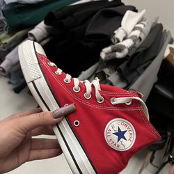CONVERSE for SALE (brand new)