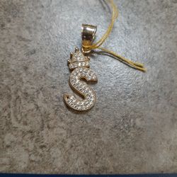 Pendant 2.6gr  10k 