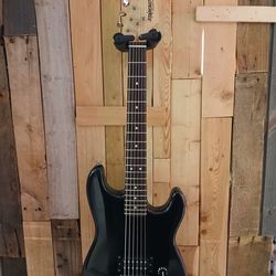 Starcaster Mini Strat And 15G Amplifier