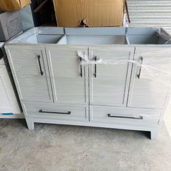 Vanity cabinet