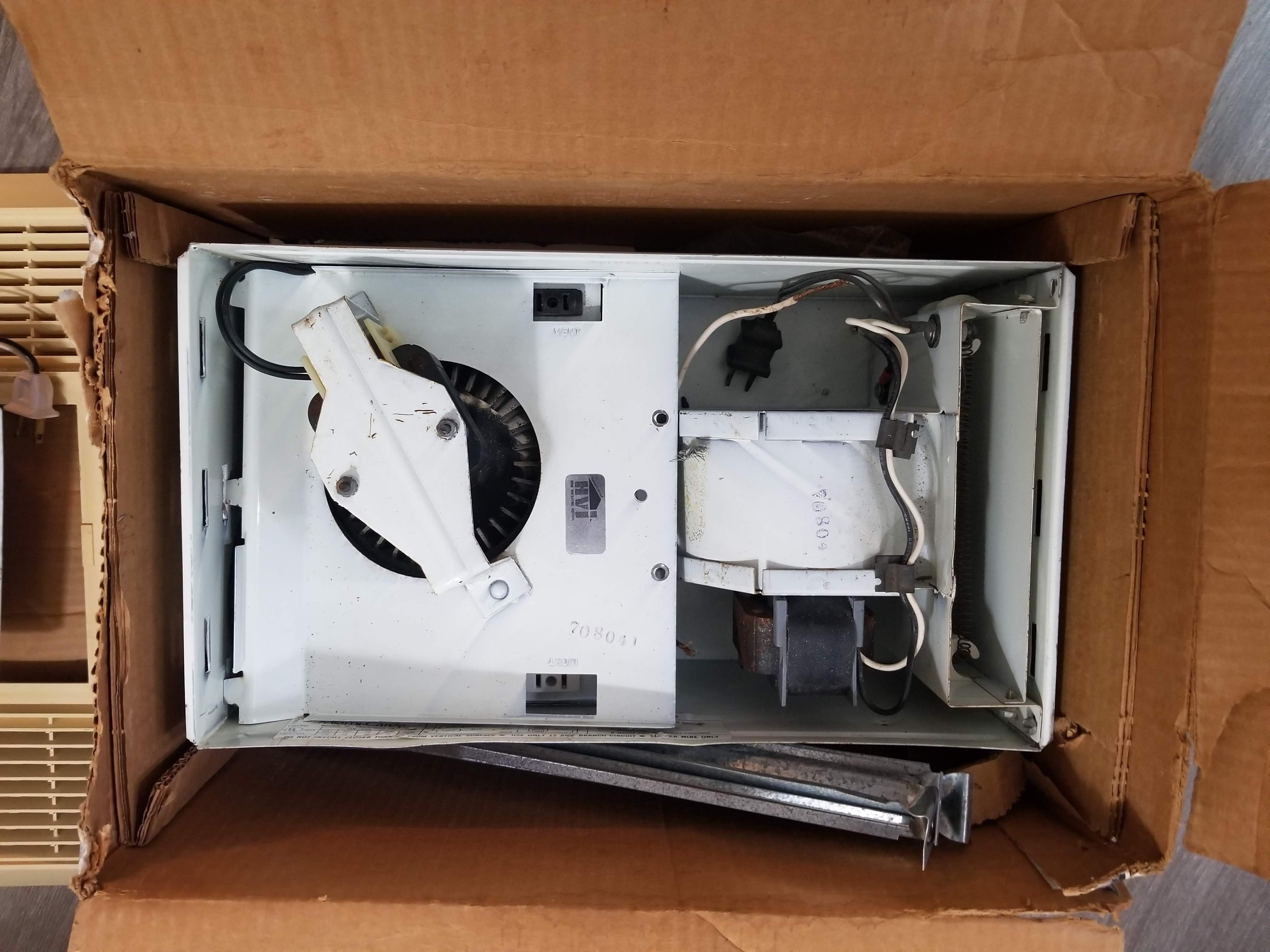 Vintage Nautilus model N655 heater/fan/light unit for Sale in San