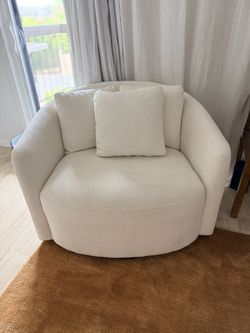Upholstered swivel chair