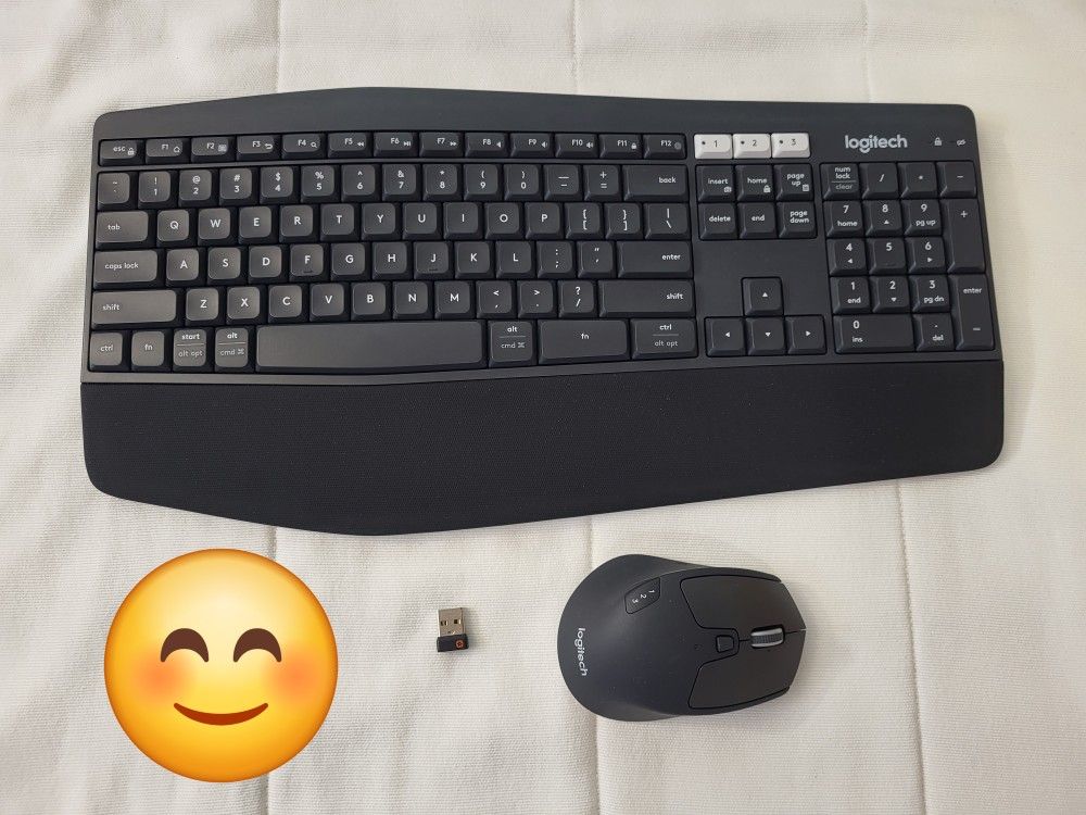 Logitech MK850 Performance Wireless Keyboard and M720 Triathlon Mouse Combo USB Bluetooth, Pair up to 3 device