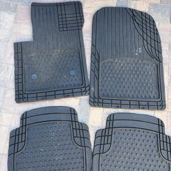 Weather Tech Mats (4) From 17 GMC Acadia