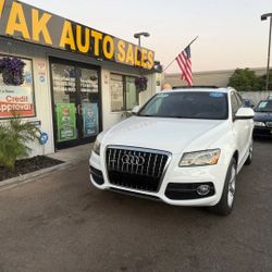 2010 AUDI Q5