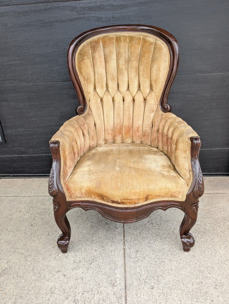 Antique Gold Victorian Style Parlor Chair