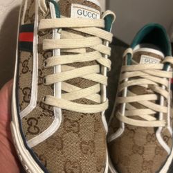 Gucci Shoes 