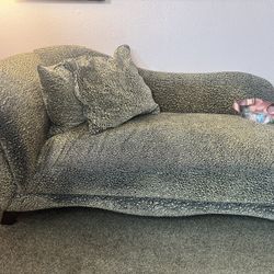 Free chaise 