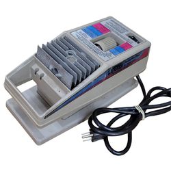 Vintage Campbell Hausfeld PowerPal Plus 3/4 HP Air Compressor W/ Power Regulator WP301000AJ. No Hose