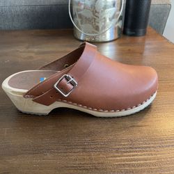 Mia Clogs European Size 38