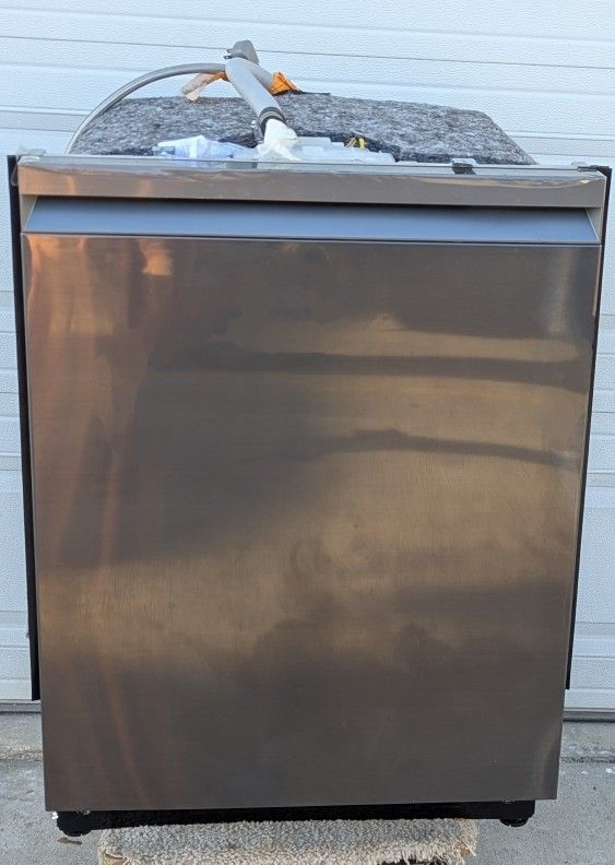 AutoRelease Smart 42dBA Dishwasher with StormWash+™ and Smart Dry in Stainless Steel
