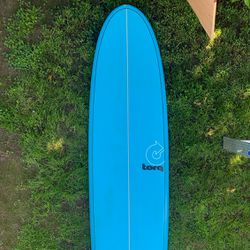 Torque 9 Foot Surfboard In Excellent Condition