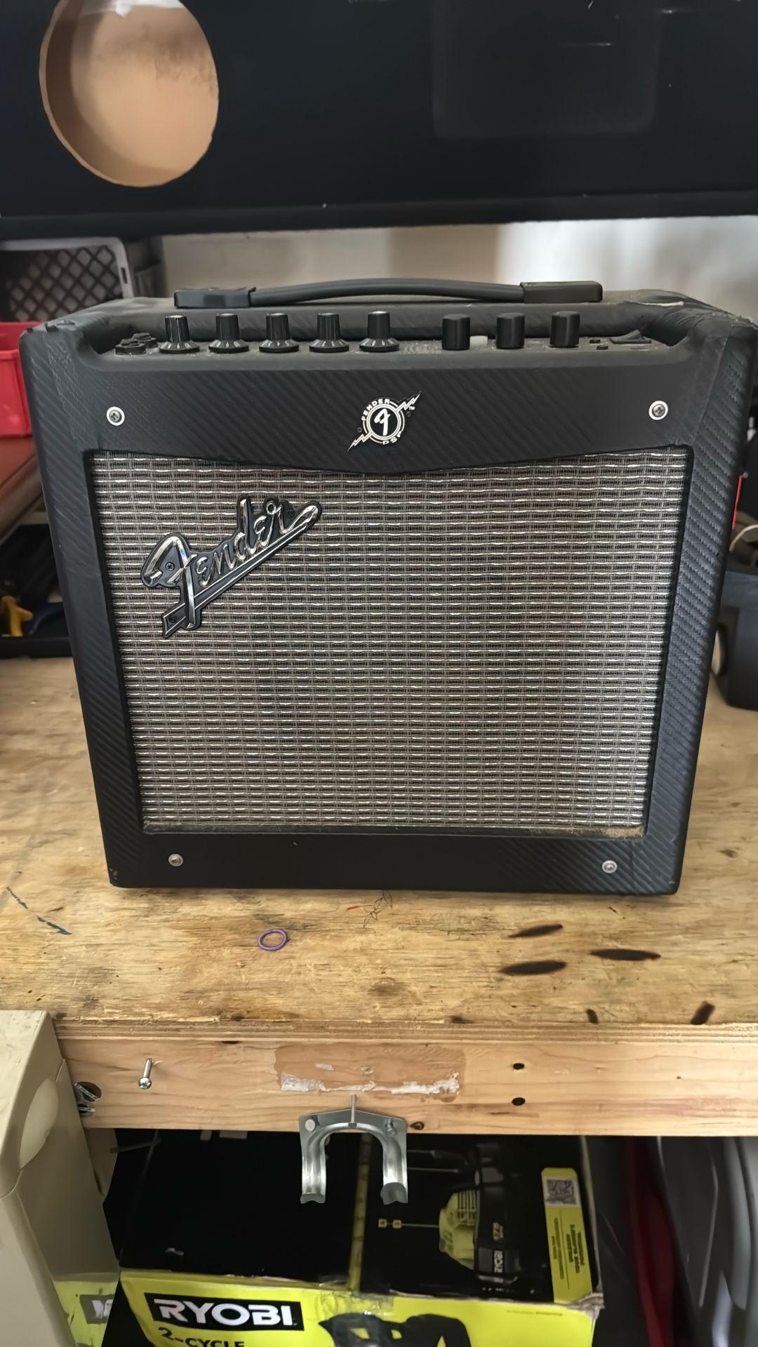 Fender Mustang I Guitar Amp