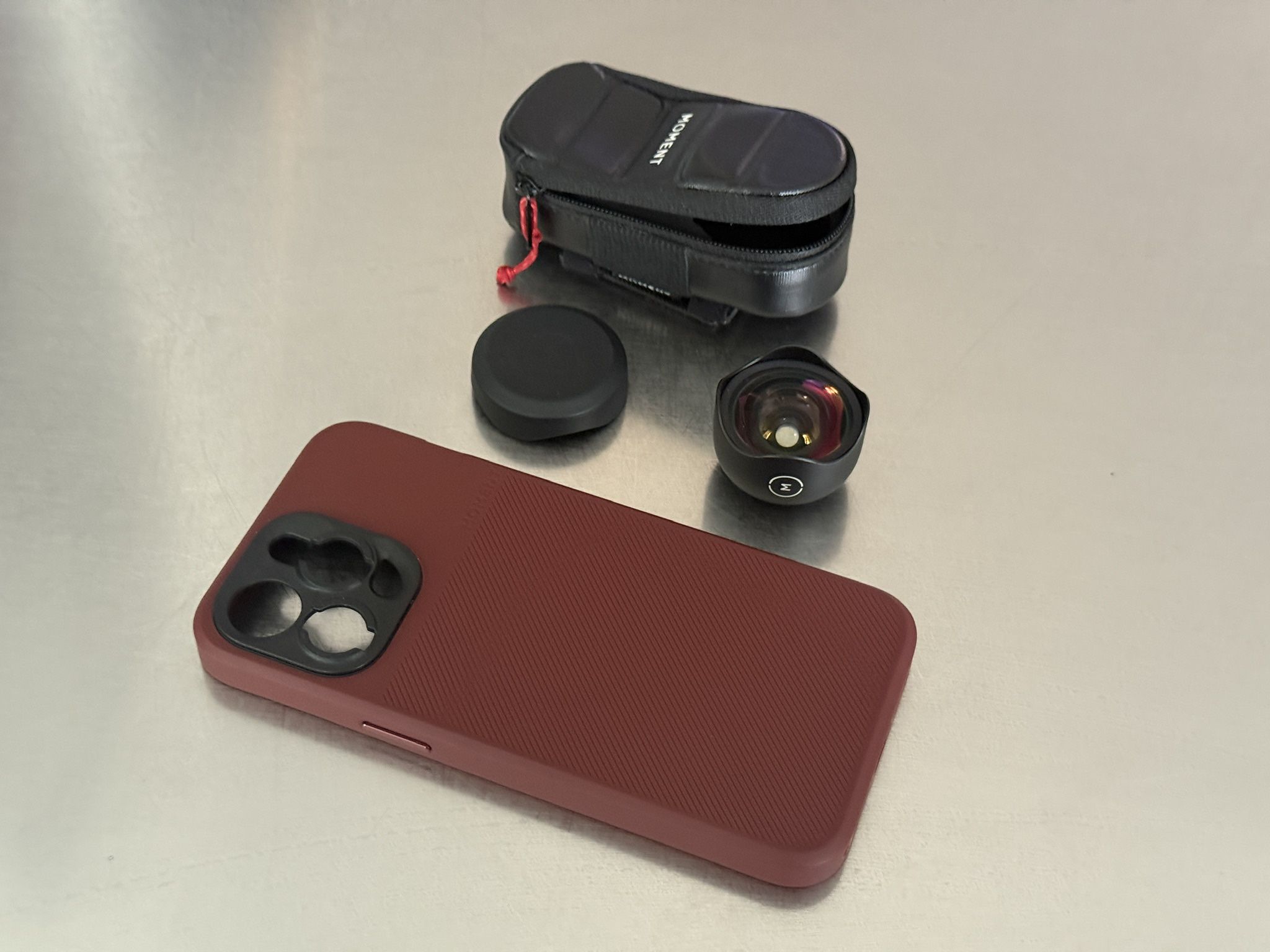 Moment M-Series Ultra Wide Lens, Lens Case & iPhone 15 Pro Max Case