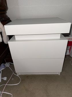 white night stands