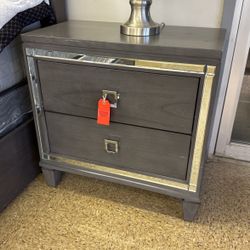 Nightstand 