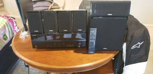 Yamaha RX-V373 5.1 Home Theater System