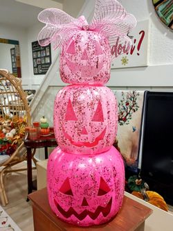 Super Cute Sparkly Pink Pumpkin Stack