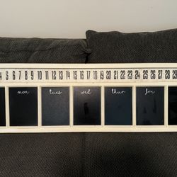 Week/Month Chalk Calendar