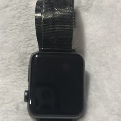 Apple Watch Series 3 (42mm)
