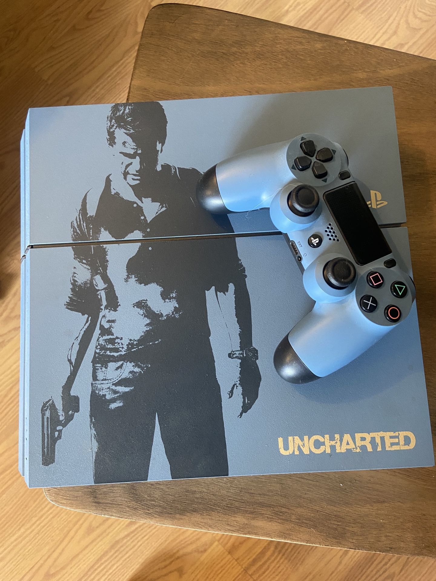 PS4 Uncharted Edition