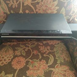 Samsung BLUERAY DVD PLAYER 