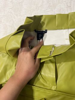 Sincerely Jules Green Faux Leather Skirt Size M